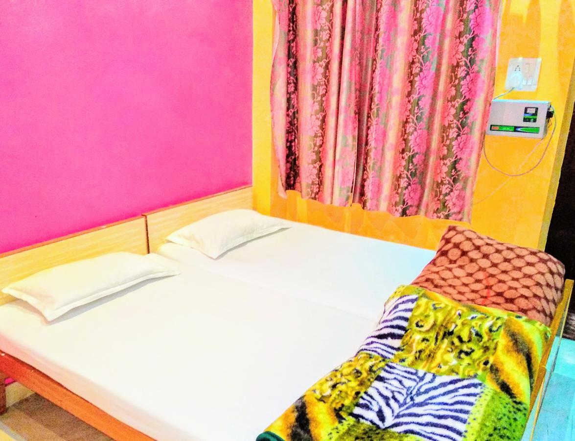 Shree Sai Paying Guest House Varanasi Esterno foto